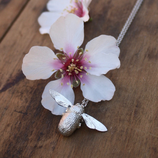 bumblebee necklace silver - Portobello Lane