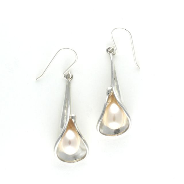 lily earrings blush pearl - Portobello Lane